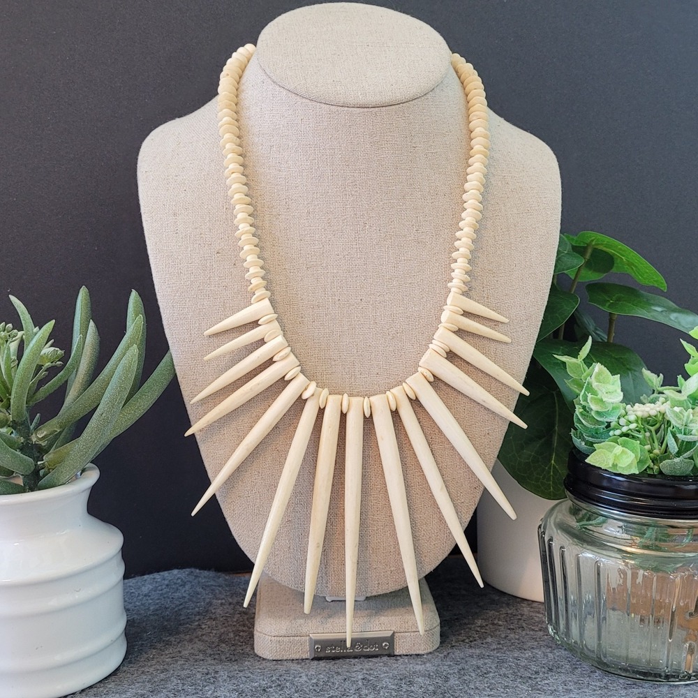 Vintage 1970s Genuine Bone Spike Bib Necklace Modernist Tribal 20in